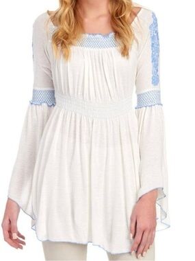 Free People Valley Linen Blend Embroidered Bell Sleve Top Size M